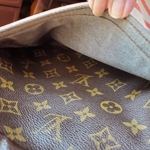 COPY - Louis Vuitton Jeunne Fille Monogram - Picture 8 of 8